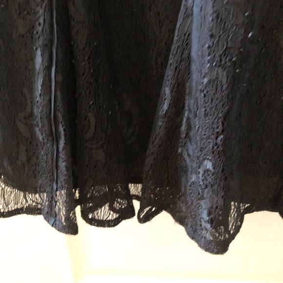 π Jones New York beaded evening dress - Picture 7 of 7